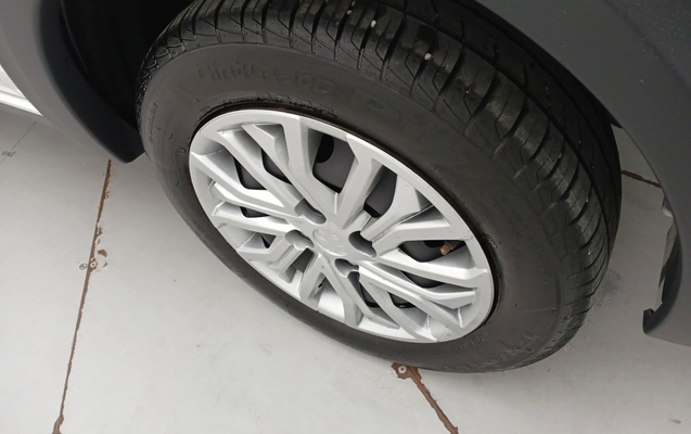 imagem-https://www.socarrao.com.br/sc-vehicle-images-prod/3898576/1789620419428-1_023131.jpg