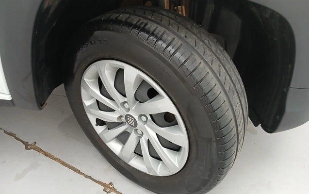 imagem-https://www.socarrao.com.br/sc-vehicle-images-prod/3898611/1789620441778-1_020055.jpg