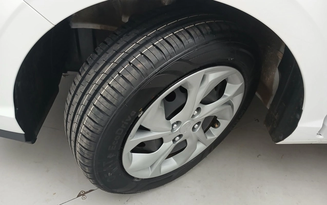 imagem-https://www.socarrao.com.br/sc-vehicle-images-prod/3899657/1789621390952-1_091247.jpg