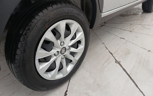imagem-https://www.socarrao.com.br/sc-vehicle-images-prod/3899661/1789621399604-2_033901.jpg