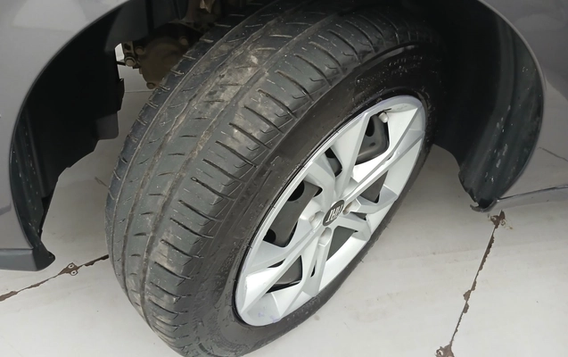 imagem-https://www.socarrao.com.br/sc-vehicle-images-prod/3899740/1789621505312-1_103650.jpg