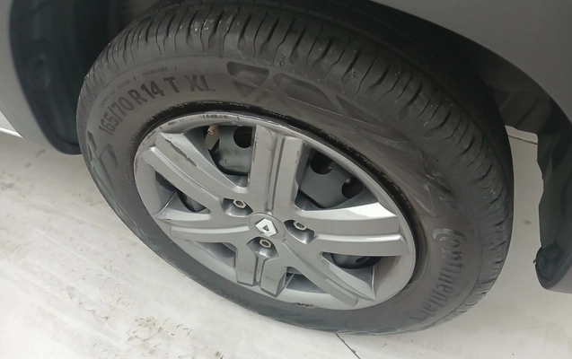 imagem-https://www.socarrao.com.br/sc-vehicle-images-prod/3899826/1789621586864-1_074539.jpg