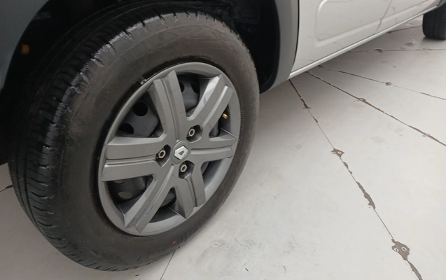imagem-https://www.socarrao.com.br/sc-vehicle-images-prod/3900341/1789622446338-1_113100.jpg