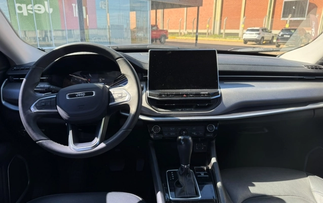 imagem-https://www.socarrao.com.br/sc-vehicle-images-prod/3905466/1789674408354-3hai4LMVbDyyxvr1kIXgK5NxsOJeUEFM.jpg