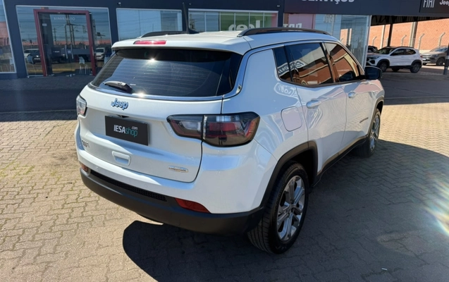 imagem-https://www.socarrao.com.br/sc-vehicle-images-prod/3905468/1789645204799-cCwoIbKcWHlqvqgGBNOw8SdJES64BmU2.jpg