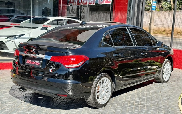imagem-https://www.socarrao.com.br/sc-vehicle-images-prod/3905471/1789645420266-14_020708.jpg