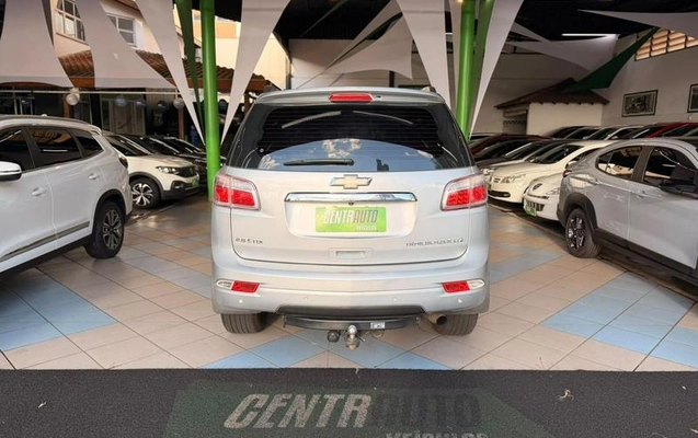 imagem-https://www.socarrao.com.br/sc-vehicle-images-prod/3905478/1789670377836-8474140_8_B_748e26011c.jpeg