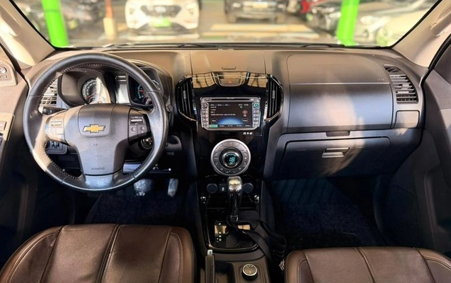 imagem-https://www.socarrao.com.br/sc-vehicle-images-prod/3905478/1789670377839-8474140_6_B_f3a358b230.jpeg
