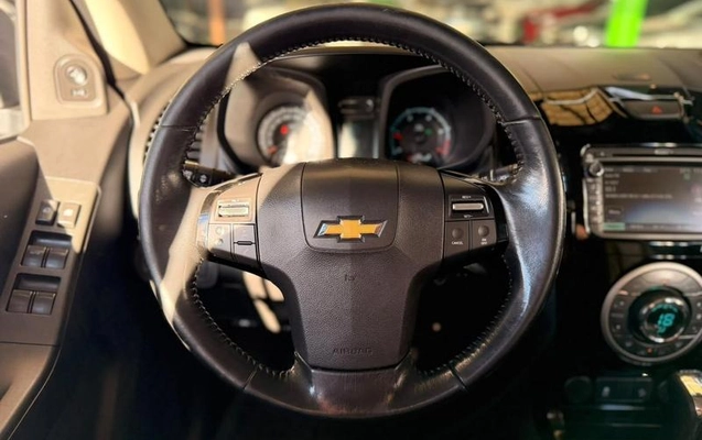 imagem-https://www.socarrao.com.br/sc-vehicle-images-prod/3905478/1789670377841-8474140_4_B_3af6dede28.jpeg