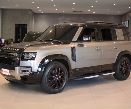 Land Rover Defender 2023 Prata — foto 1 de 3
