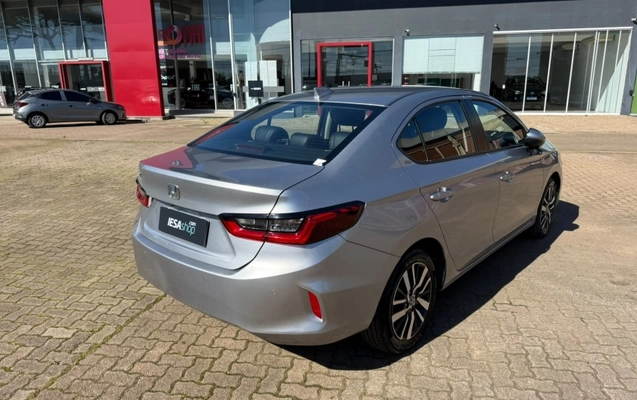 imagem-https://www.socarrao.com.br/sc-vehicle-images-prod/3905491/1789646372013-6cjwORI8r8OaUxLOE09cs6K5vEenFkpL.jpg
