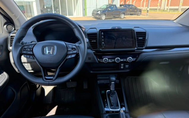 imagem-https://www.socarrao.com.br/sc-vehicle-images-prod/3905491/1789646372024-H4lZpUisFD5uvaTPq5CRZBjI86KWaIwb.jpg