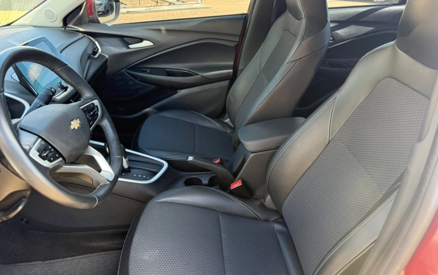 imagem-https://www.socarrao.com.br/sc-vehicle-images-prod/3905495/1789646677340-obam2YCnvxynhpu1gZkoBK1HSl75Jzh0.jpg
