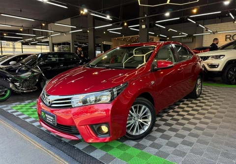 Toyota Corolla 2015 Vermelho — foto 1 de 3