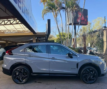 Mitsubishi Eclipse 2027 Cinza — foto 1 de 3