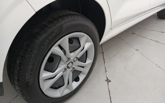 imagem-https://www.socarrao.com.br/sc-vehicle-images-prod/3905763/1789647555886-3_013639.jpg