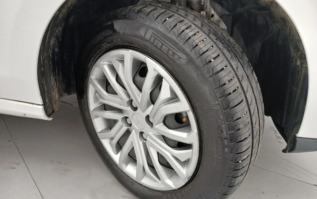 imagem-https://www.socarrao.com.br/sc-vehicle-images-prod/3905801/1789647651880-1_032347.jpg