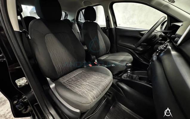imagem-https://www.socarrao.com.br/sc-vehicle-images-prod/3905899/1789668967440-6be08042e02c4678b29cac9860954ce1_1789647898953.jpg