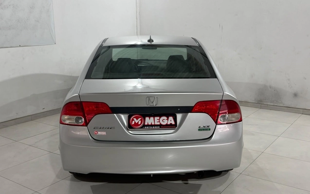 imagem-https://www.socarrao.com.br/sc-vehicle-images-prod/3905946/1789649313834-57c3219630a64d7bad231d4dab1fecd7_1789649264568.jpg