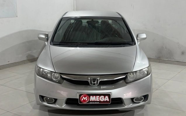 imagem-https://www.socarrao.com.br/sc-vehicle-images-prod/3905946/1789649313835-933c4db3eec84130a38c9b8c47e524b3_1789649264573.jpg