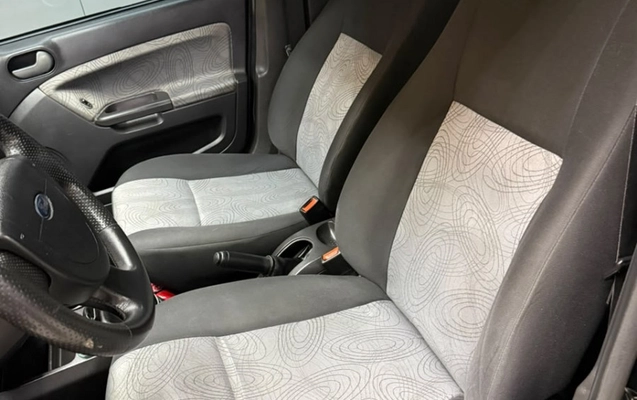imagem-https://www.socarrao.com.br/sc-vehicle-images-prod/3906105/1789648400183-ielekWDyWdBbgTC0j7dSgfSBBQcX1Z8H.jpg