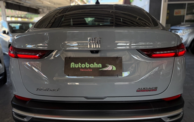 imagem-https://www.socarrao.com.br/sc-vehicle-images-prod/3906196/1789648661772-93ac712d-b09f-4259-b0a4-79b72c48ff9e.jpg