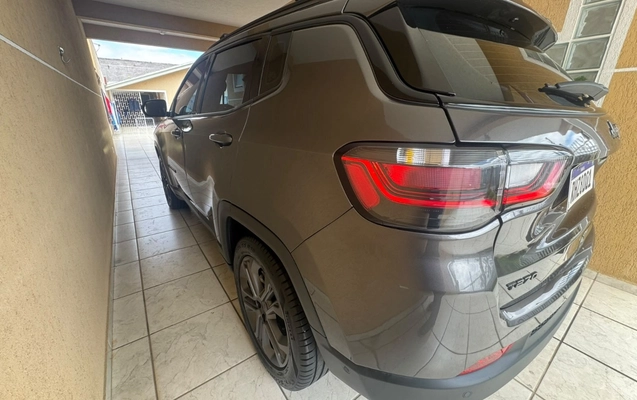 imagem-https://www.socarrao.com.br/sc-vehicle-images-prod/3906224/1789649411412-OWZjMmQzZjUtNDU4YS00YTI5LWJjYjItM2FiNmUwN2VkNWQwLmpwZw.jpg