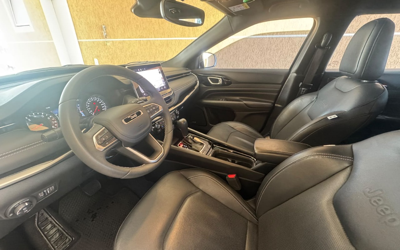 imagem-https://www.socarrao.com.br/sc-vehicle-images-prod/3906224/1789649412023-MTI1YmEyZGUtYjE0Ny00ZmNhLTlhNDYtZjc2YTIyNjRkNWI1LmpwZw.jpg