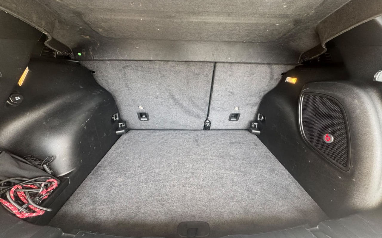 imagem-https://www.socarrao.com.br/sc-vehicle-images-prod/3906224/1789649413205-Y2M2OTJiNzItNTRiMi00NjZmLWI0M2ItODg2MGE1Nzk3OGZjLmpwZw.jpg