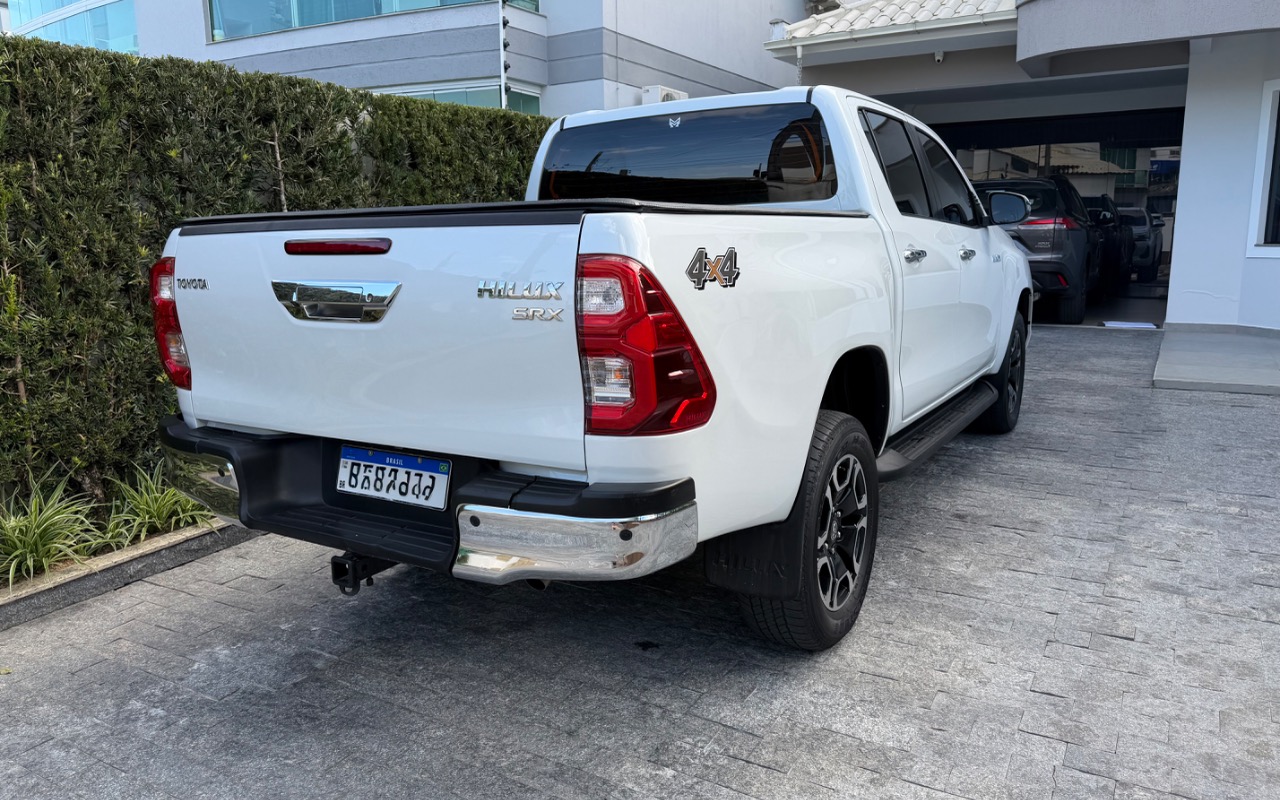imagem-https://www.socarrao.com.br/sc-vehicle-images-prod/3906231/1789649160130-SU1HXzA2MjIuanBlZw.jpeg