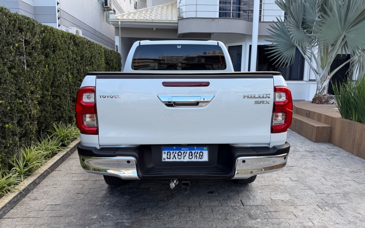imagem-https://www.socarrao.com.br/sc-vehicle-images-prod/3906231/1789649160684-SU1HXzA2MjQuanBlZw.jpeg