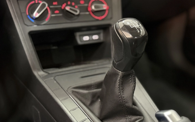 imagem-https://www.socarrao.com.br/sc-vehicle-images-prod/3906374/1789648977665-9_034142.jpg
