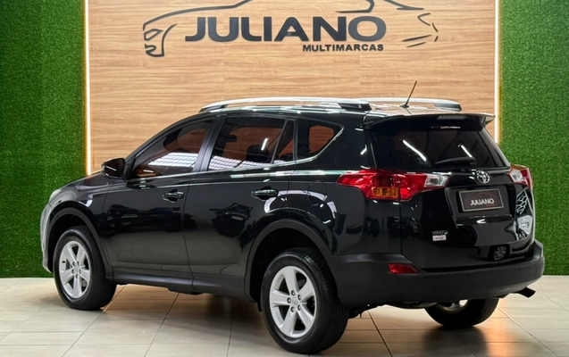 imagem-https://www.socarrao.com.br/sc-vehicle-images-prod/3906644/1789649463651-TX3knH27c8i5bzceOoMbMtVVwY9sviIN.jpg