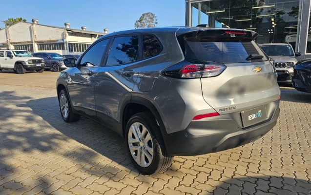 imagem-https://www.socarrao.com.br/sc-vehicle-images-prod/3906802/1789649667433-Fs9s4SxQBDW1lFLzlU5X4rBtdvZMOMzA.jpg