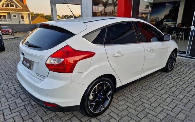 imagem-https://www.socarrao.com.br/sc-vehicle-images-prod/3906838/1789650597152-8479371_17_B_ac4b0d8092.jpeg