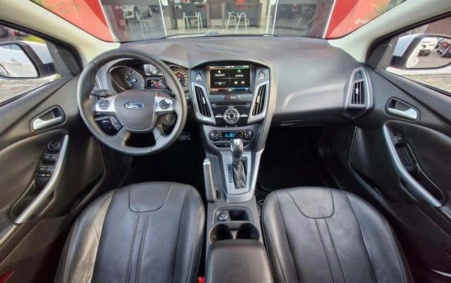 imagem-https://www.socarrao.com.br/sc-vehicle-images-prod/3906838/1789650597155-8479371_10_B_fe5141b963.jpeg