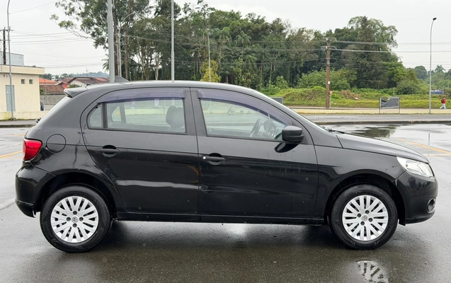 imagem-https://www.socarrao.com.br/sc-vehicle-images-prod/3906858/1789649805440-003_7f99aae28b7927a2a21d65e81b67d957.jpeg