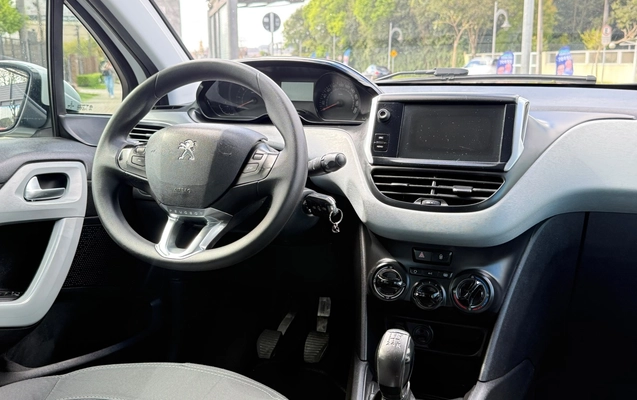 imagem-https://www.socarrao.com.br/sc-vehicle-images-prod/3907244/1789650553454-1_100302.jpg
