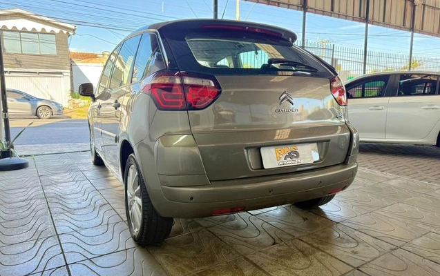 imagem-https://www.socarrao.com.br/sc-vehicle-images-prod/3907251/1789654477706-8351558_9_B_4aa084d4ea.jpeg