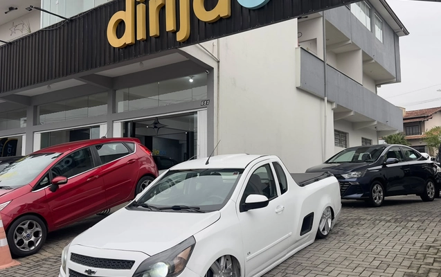 imagem-https://www.socarrao.com.br/sc-vehicle-images-prod/3907286/1789650765780-6ed6f117-c7e1-4383-9cca-43b5e00a6502.jpeg
