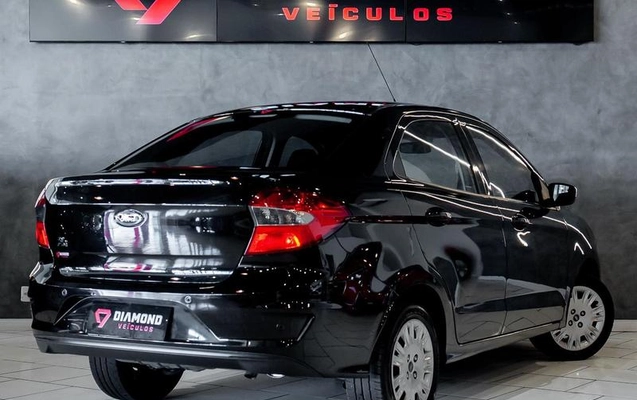 imagem-https://www.socarrao.com.br/sc-vehicle-images-prod/3907307/1789650809629-8485049_26_B_d70bc1a8eb.jpeg