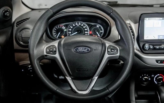 imagem-https://www.socarrao.com.br/sc-vehicle-images-prod/3907307/1789650809644-8485049_16_B_ccd483f31d.jpeg