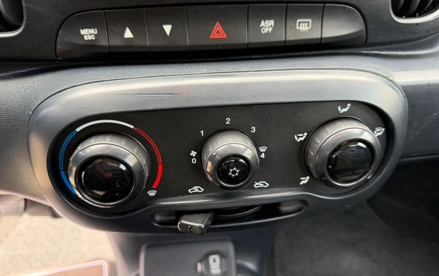 imagem-https://www.socarrao.com.br/sc-vehicle-images-prod/3907375/1789650897361-003_8d7dc88b60b7a55ffc62144d1599306a.jpeg