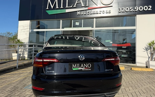 imagem-https://www.socarrao.com.br/sc-vehicle-images-prod/3907398/1789650935493-003_60093de36cf735424b8c82683c110011.jpeg
