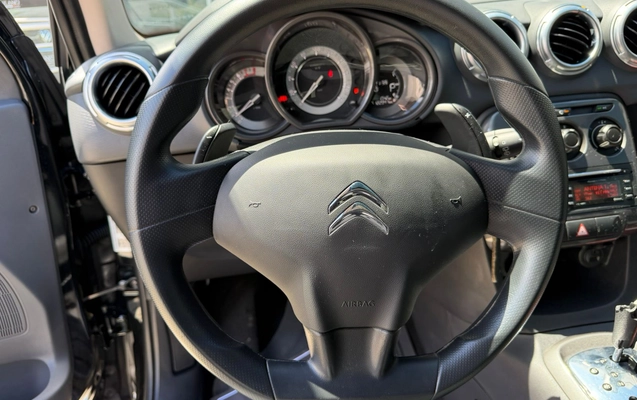 imagem-https://www.socarrao.com.br/sc-vehicle-images-prod/3907427/1789650974888-003_c20dfa9aaff7ff06fec92c5e59ed8015.jpeg