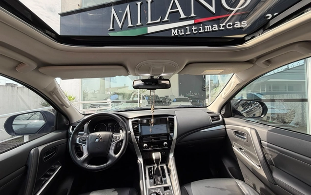 imagem-https://www.socarrao.com.br/sc-vehicle-images-prod/3907431/1789650992122-003_9360870c400230bd6fb4c0912bec8a89.jpeg