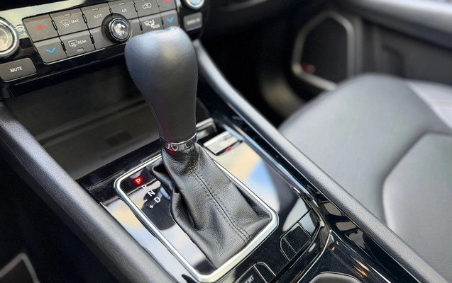 imagem-https://www.socarrao.com.br/sc-vehicle-images-prod/3907453/1789651010468-003_b53ed79fbfdb1430526b521eb7c8a9ae.jpeg