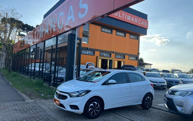 imagem-https://www.socarrao.com.br/sc-vehicle-images-prod/3907503/1789651070826-V2hhdHNBcHAgSW1hZ2UgMjAyNi0wOS0xNiBhdCAxNy4wNC40OC5qcGVn.jpeg