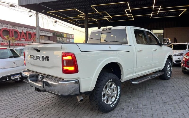 imagem-https://www.socarrao.com.br/sc-vehicle-images-prod/3907762/1789676963075-8451263_17_B_4a1560789b.jpeg