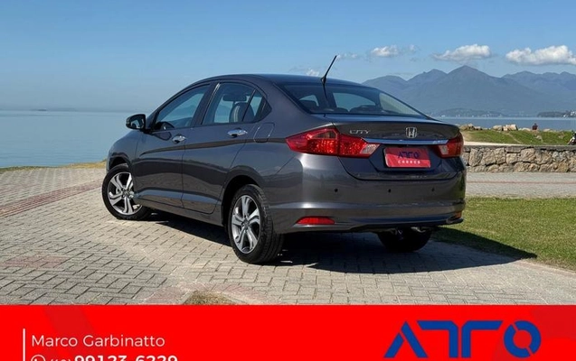 imagem-https://www.socarrao.com.br/sc-vehicle-images-prod/3907837/1789667418266-8479402_1_B_ffef36c3d1.jpeg
